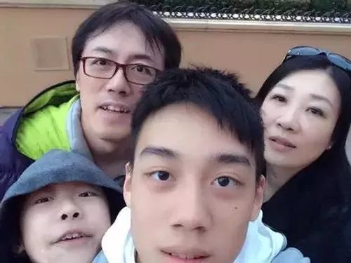 张宇:爱上她以后,我就是个傀儡!