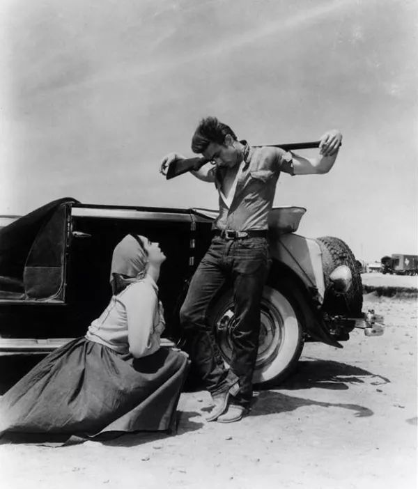 ��ţ�п����м�ʷ��