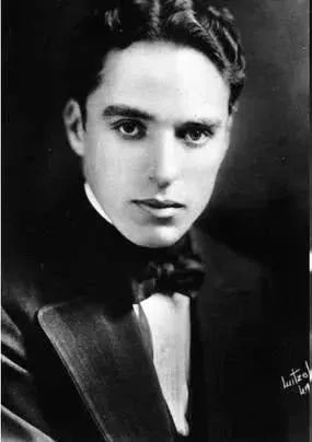 �����������Ƭ������̸�����ˡ�����