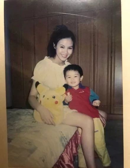 �����������Ƭ������̸�����ˡ�����