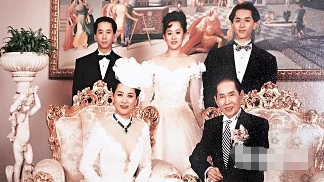 祥嫂入院!她竟也会倒下,为4亿遗产与四亲生子女开撕的劲去哪了