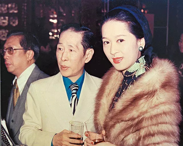 祥嫂入院!她竟也会倒下,为4亿遗产与四亲生子女开撕的劲去哪了