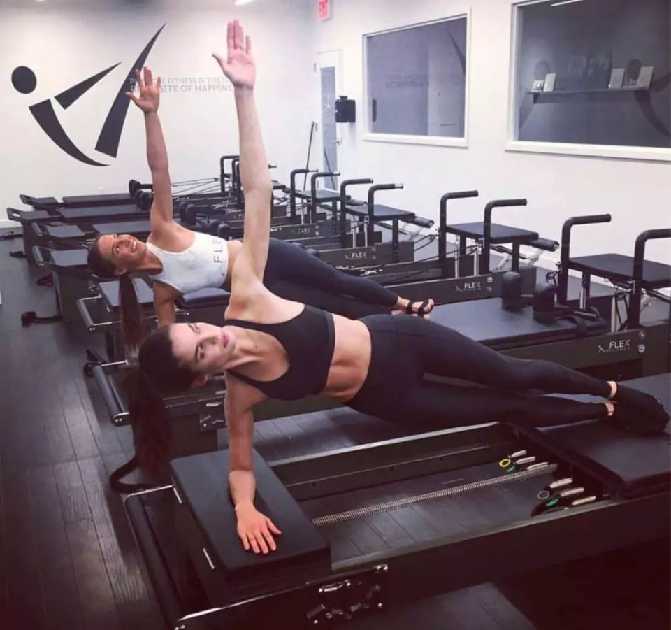 ��125��89��, ������ɵ�Ů�˶����