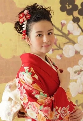 �����겻׼Ů��������17������¶����Լ��˧��������������ڻ�