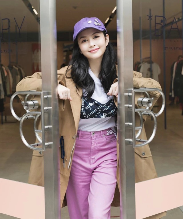 �����겻׼Ů��������17������¶����Լ��˧��������������ڻ�