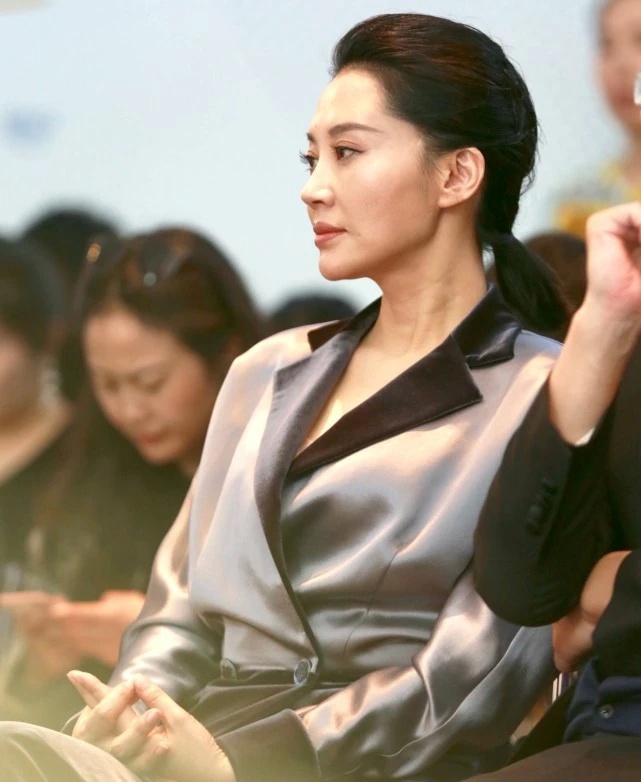 50������ʵ����ѹСS�������׶�ͬ��СS�԰������˻�����