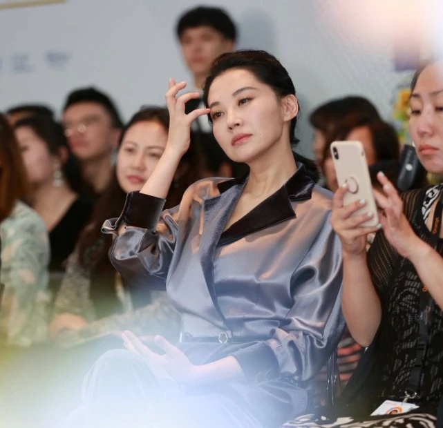 50������ʵ����ѹСS�������׶�ͬ��СS�԰������˻�����