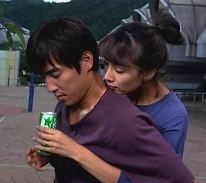 从刀削鼻子、眯眯眼到靠颜值A爆全娱乐圈,她的脸和人生一样精彩!