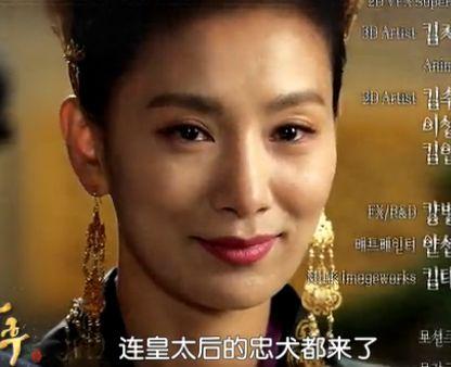 从刀削鼻子、眯眯眼到靠颜值A爆全娱乐圈,她的脸和人生一样精彩!