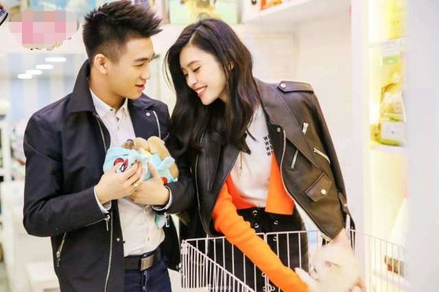 ��������̸��������·���̣�͸¶�Լ��Ժ���������ĵط�