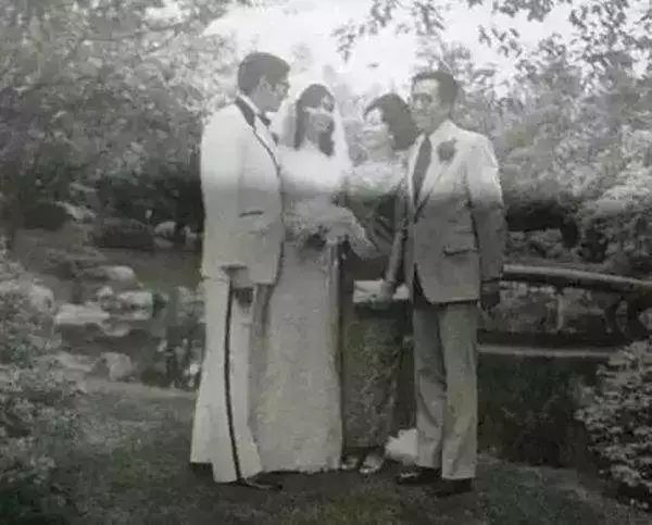 95��Ҷ��Ө��һλ���3586��ġ��͵����족