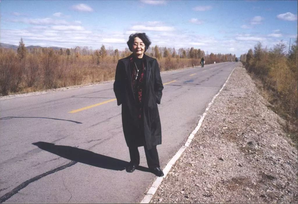 95��Ҷ��Ө��һλ���3586��ġ��͵����족