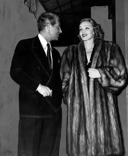 ���Ű�����޵������Ǻ����롰�ƽ�ʱ�������������Ĵ����ˣ�