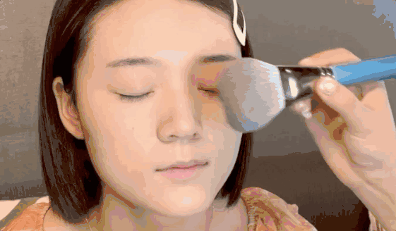 宋祖儿被曝16岁接吻照,前男友的颜值惊呆众人!