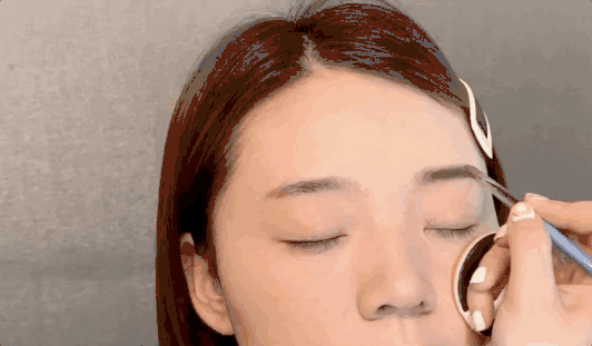 宋祖儿被曝16岁接吻照,前男友的颜值惊呆众人!