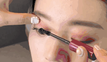 宋祖儿被曝16岁接吻照,前男友的颜值惊呆众人!