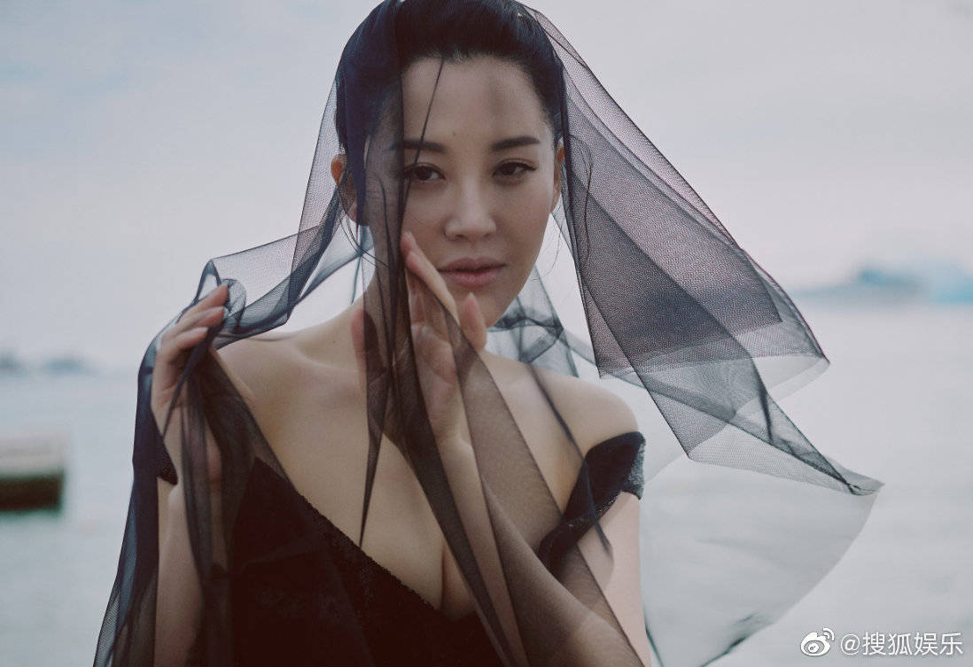 img-e71ceb725245c8740256744eebcb1e73