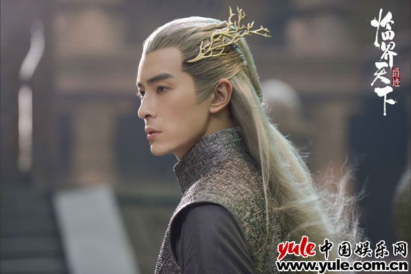 1-郑元畅饰银尘 《爵迹临界天下》首播名场面大赏:郑元畅为张铭恩尾椎赐爵