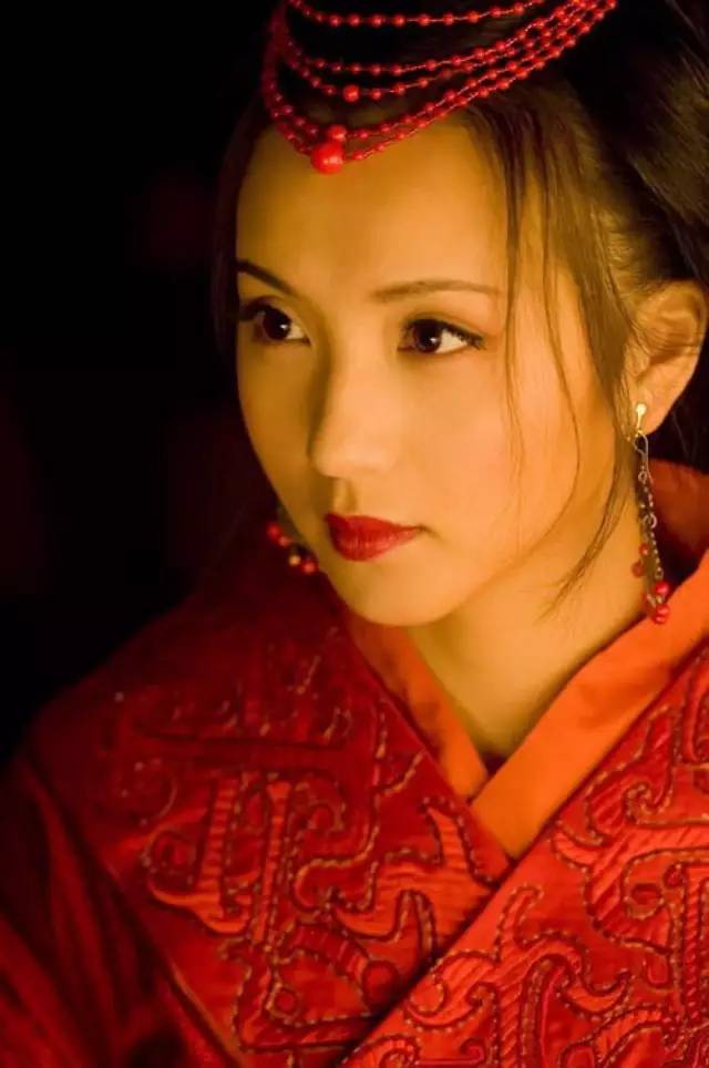 �й���Ů�񣬰���ʲô�������ˣ�