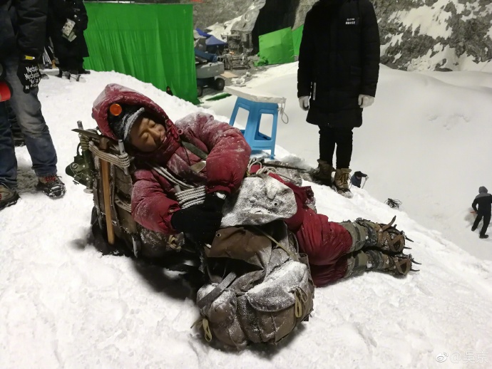 6f180d5ely1g0gl2xwmdxj23y82yo7wl