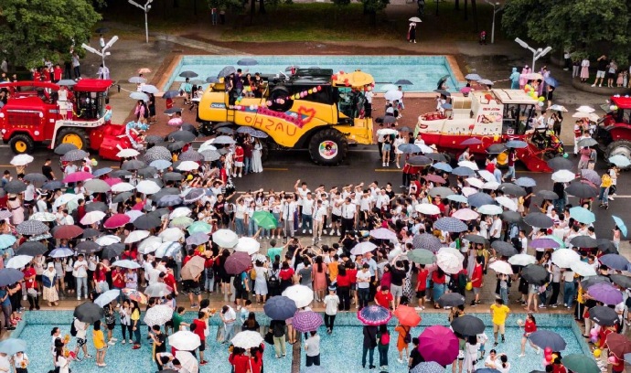 802e31b8ly1g43ym8b9y7j20zk0l1gw6