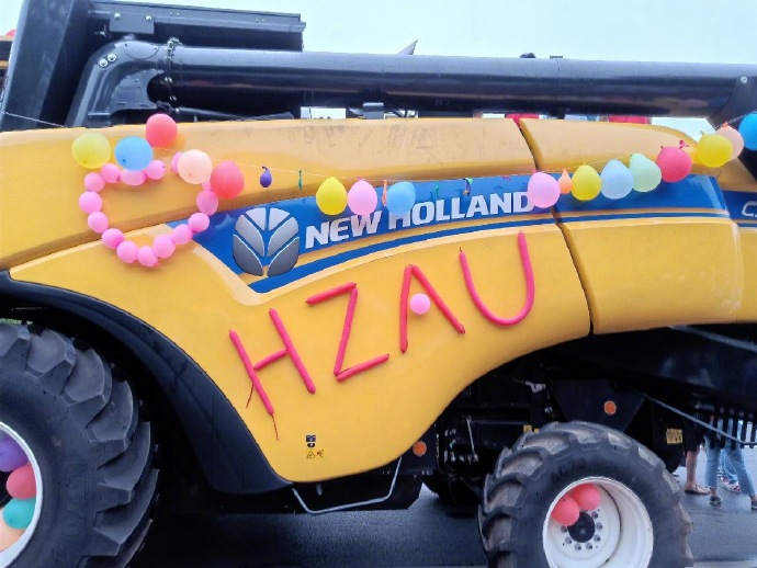 802e31b8ly1g43ym70grmj20zk0qo0yv