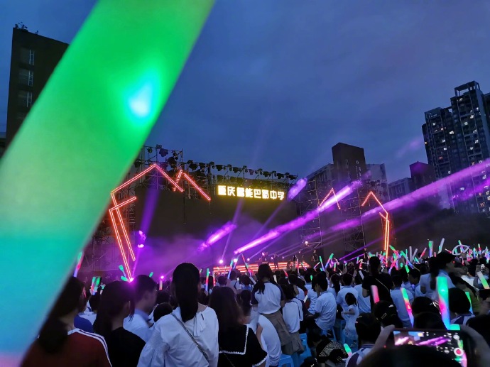 802e31b8ly1g41ox8q0m3j21n918ftl7