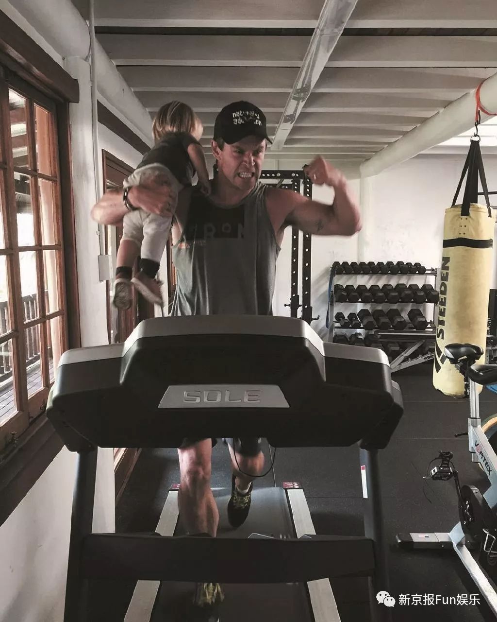 变肥宅?暂息影?锤哥可爱的那面你根本一无所知!