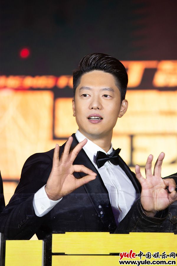 凌潇肃-《特警队》领衔主演 凌潇肃出席新片《特警队》发布会 特警队二队长热血报到