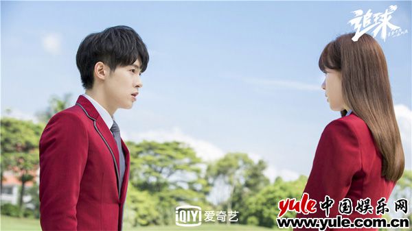 朱元冰饰侯建白 《追球》全员cp!李汶翰“柠檬精”附体 张智尧阿拉蕾雨中飙戏演技爆发