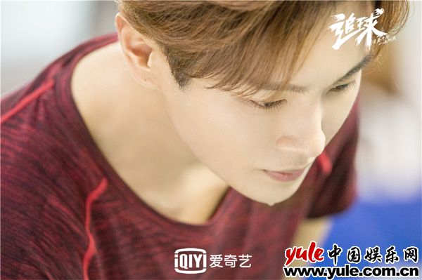 李汶翰饰云高洋 《追球》全员cp!李汶翰“柠檬精”附体 张智尧阿拉蕾雨中飙戏演技爆发