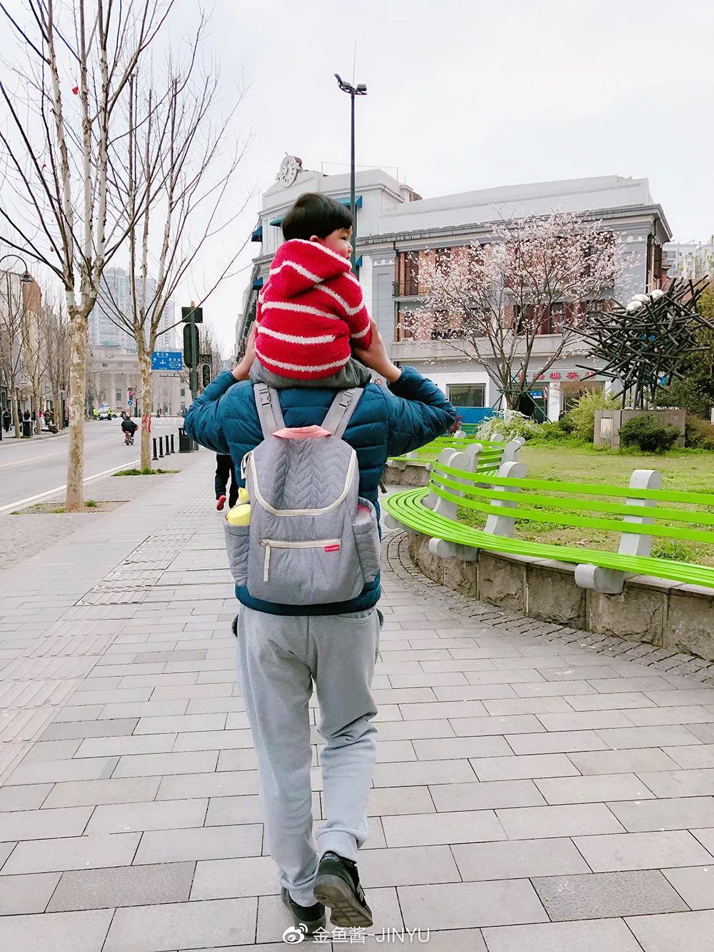 �ɷ��뿪�ĵ�105�죬��д�����ӵ��ſ��������ˣ�����һ����������֪�����ƺ���