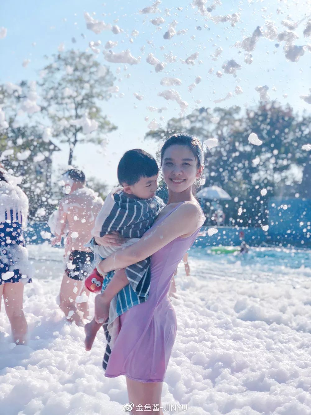 �ɷ��뿪�ĵ�105�죬��д�����ӵ��ſ��������ˣ�����һ����������֪�����ƺ���