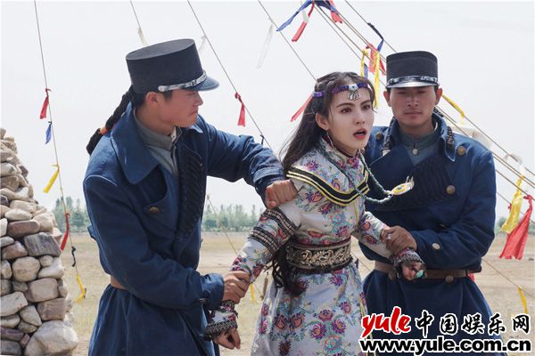 郭子千饰演斯琴 郭子千《烽烟尽处》杀青 协助张翰浴血奋战结局悲烈