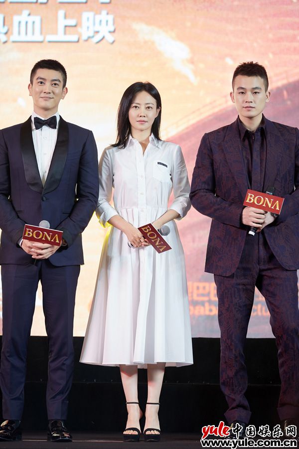 谭卓《烈火英雄》1 谭卓主演两大顶级制作电影 《烈火英雄》《被光抓走的人》新片来袭