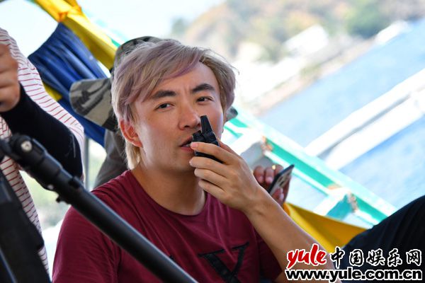 朱业晋获最佳华人电影导演 朱业晋获最佳华人电影导演 新锐电影导演双奖