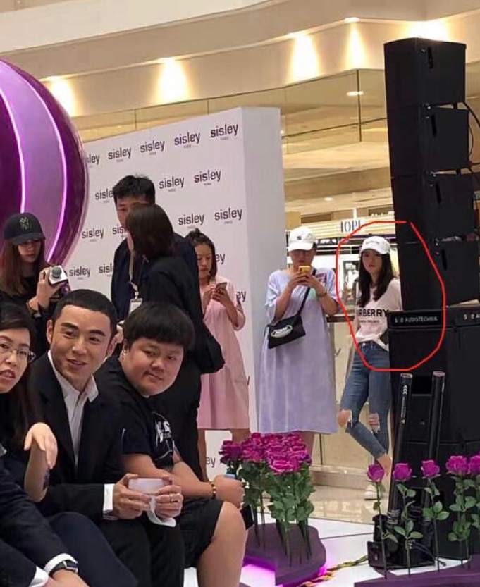 陈星旭被曝与网红交往 妈妈暖心辟谣称是朋友女儿