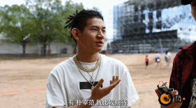 在沙漠,除了和新裤子、万青蹦迪之外,还能做什么?