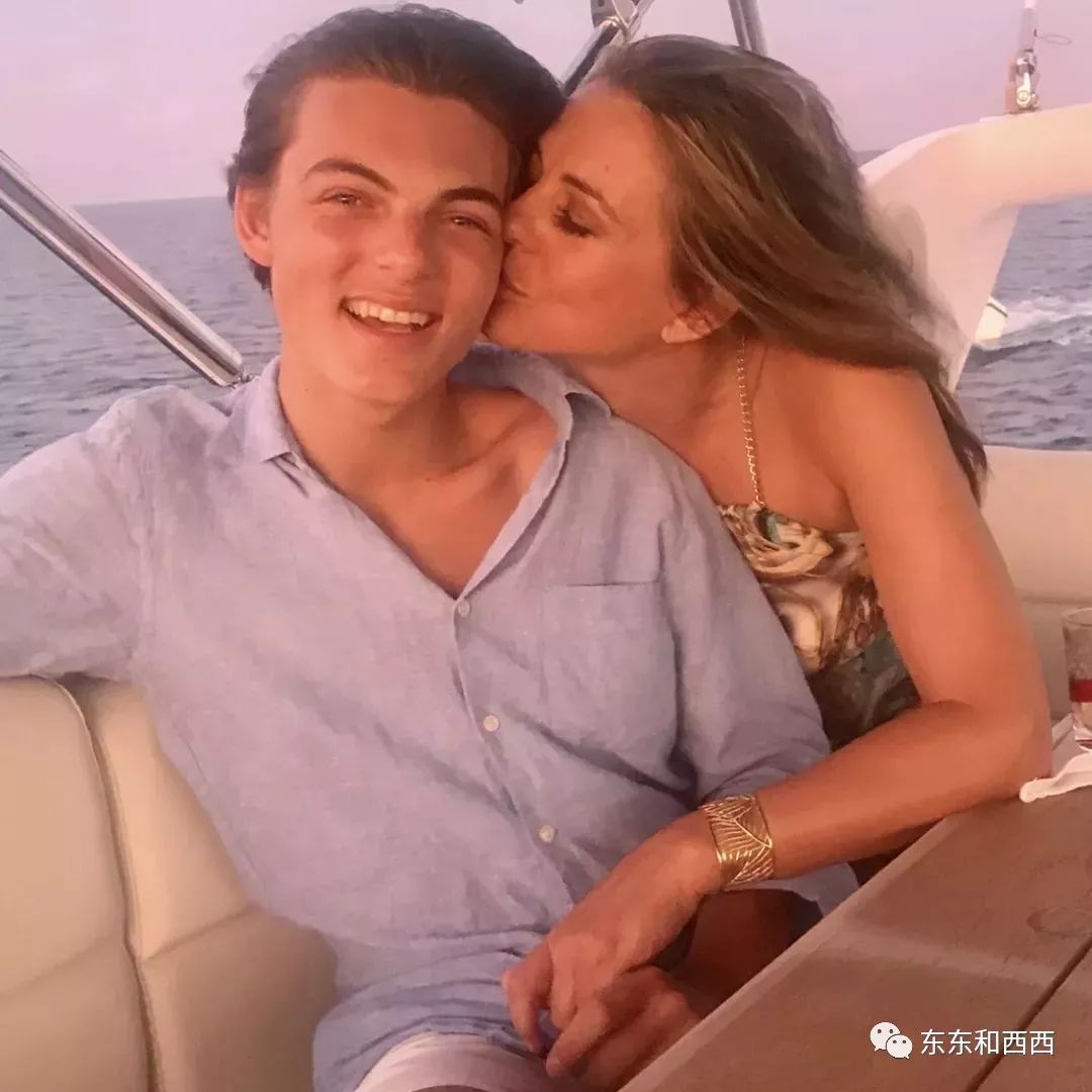 ������ֶŮ��Ʊ����ɩ���Ҵ����棬54�곤�����������Ϊ����Ϊ�ˡ�