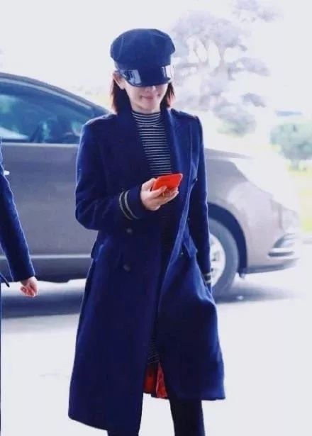 л�ȵ����˺����֣����Ǹ�����ͷ��ɵ��㡭