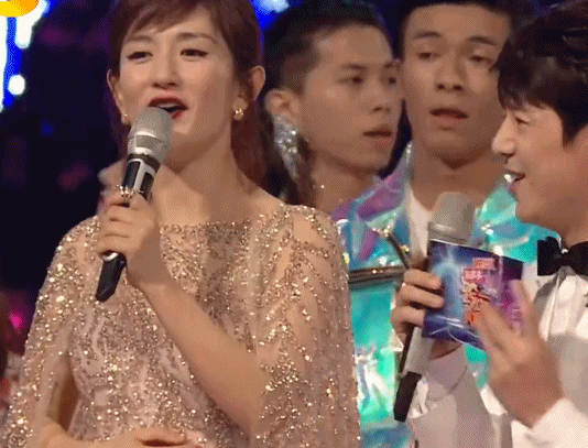 л�ȵ����˺����֣����Ǹ�����ͷ��ɵ��㡭