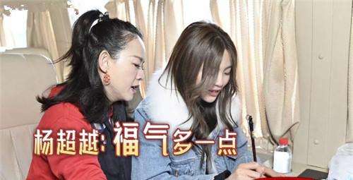 ��һ��д�����Ρ��֣��Է�8�飬��˿ά������֪���ܸĻ���˧��