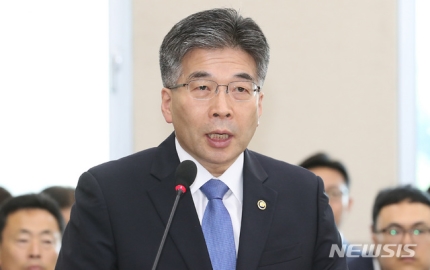 ���������ٷ���Ӧʤ��ҹ�갸����û���������Ա���