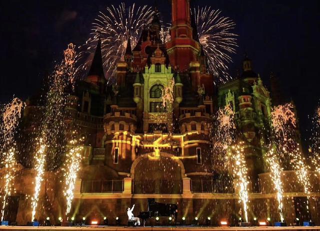 ���ʻ���뽿���׺��壬��������������