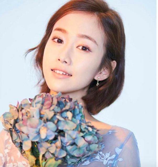 ͯ��Ů�����ɫ����ϲ��������Ļ���·�ˣ������ұ��˶�����