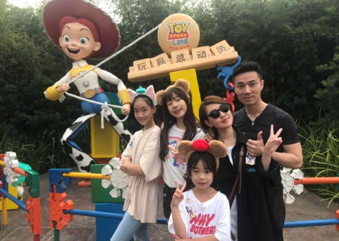 ��ģ�粨��СSɹȫ�Һ�Ӱ �Ϲ����ž�����