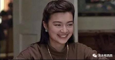 她才是迪士尼第一个花木兰,比刘亦菲早20年,但谁看得出她的年纪?