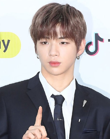 �Խ��������Լ�о����ײ��� LM���ֳƽ�Я����֤������