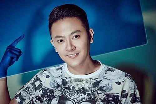 ӡС���������ع⣬Ů���������������˵���ӵ��