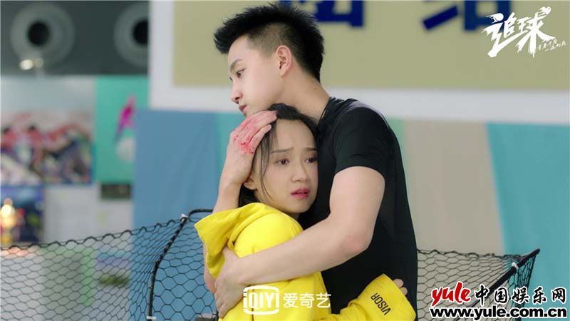 《追球》今晚“大心脏”结局 李艺彤为爱变“软妹” 李希侃“下线来的太快”